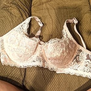 Lacey bra